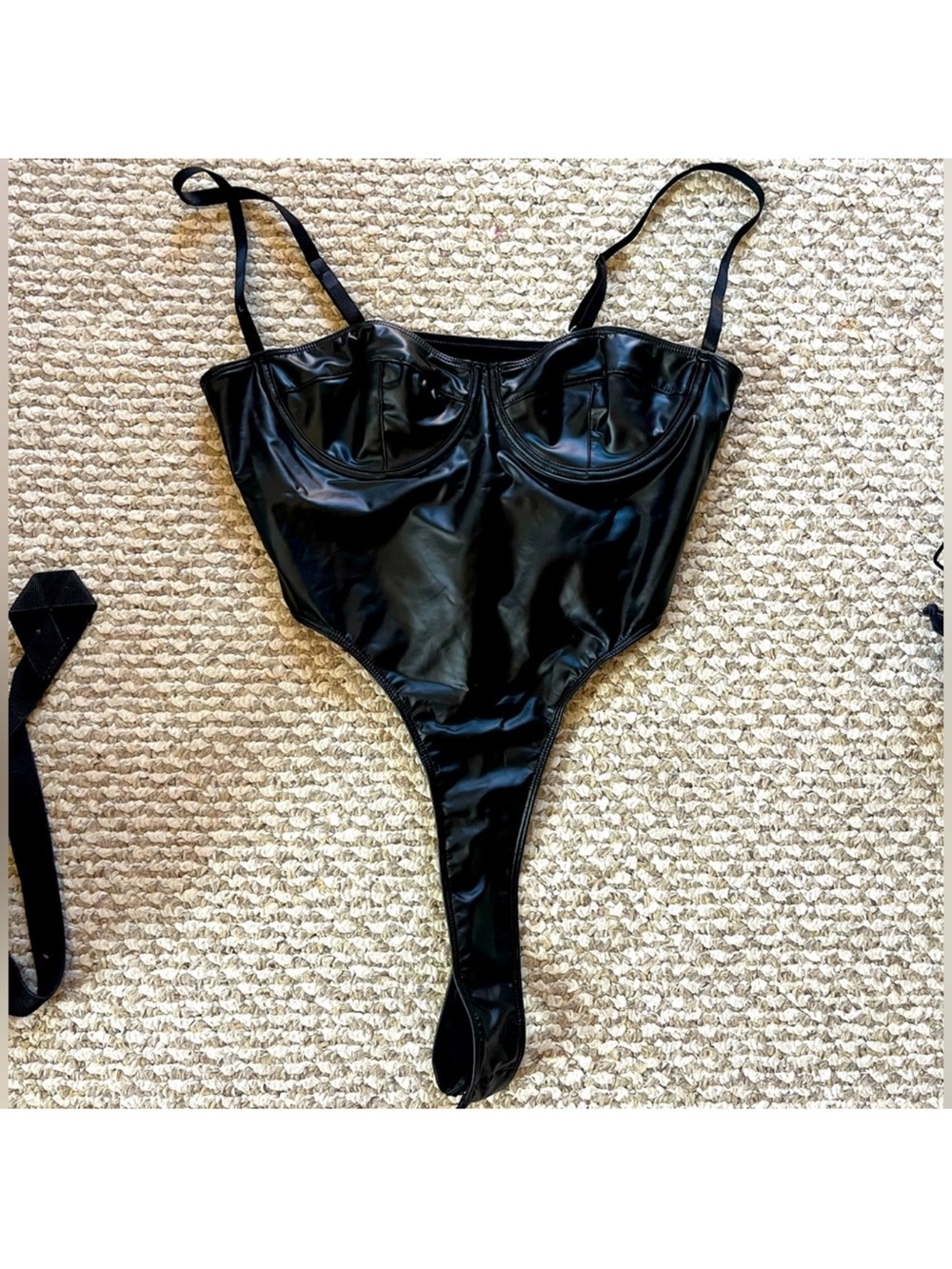 SHEIN Black Faux Leather Underwire Bodysuit